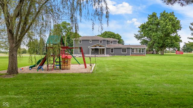 9735 S 400 W, Pendleton, IN 46064