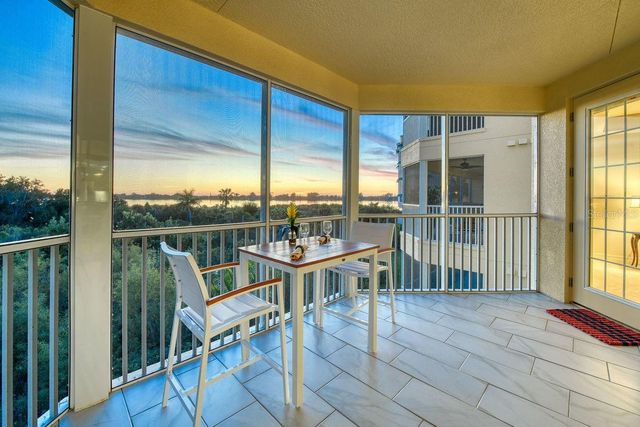 250 HIDDEN BAY DRIVE 301, Osprey, FL 34229