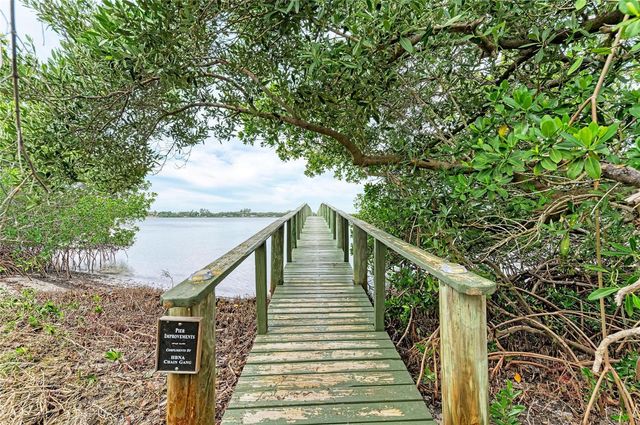 250 HIDDEN BAY DRIVE 301, Osprey, FL 34229