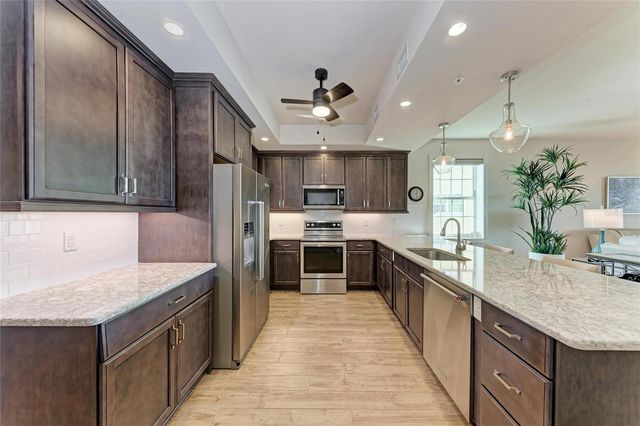 250 HIDDEN BAY DRIVE 301, Osprey, FL 34229