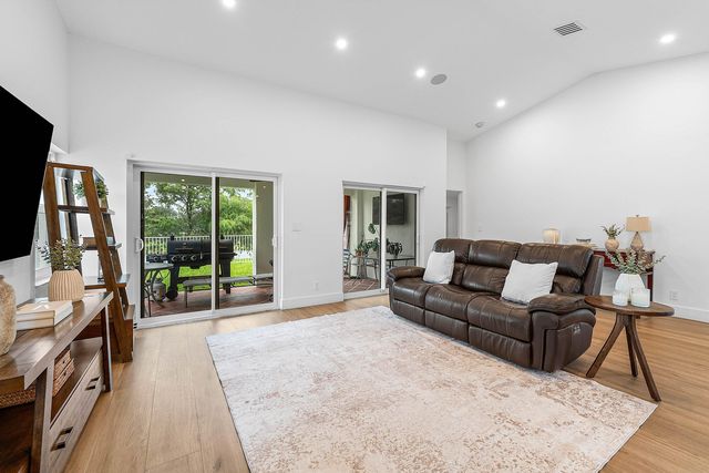 2721 Neaton Court, Wellington, FL 33414