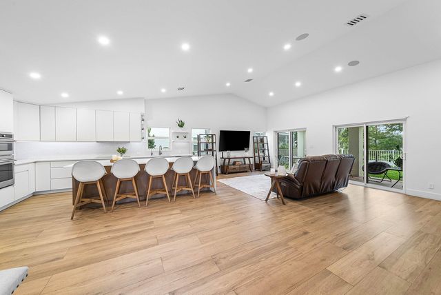 2721 Neaton Court, Wellington, FL 33414