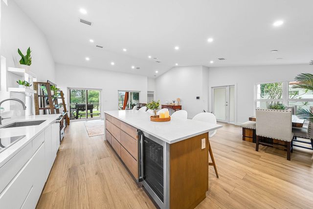 2721 Neaton Court, Wellington, FL 33414