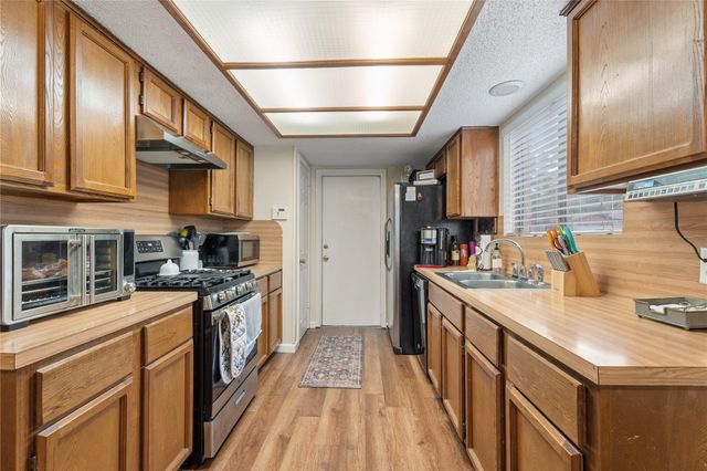 1606 Middleway RD, Pflugerville, TX 78660