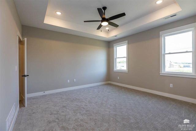 8840 Moonbug Lane, Manhattan, KS 66502