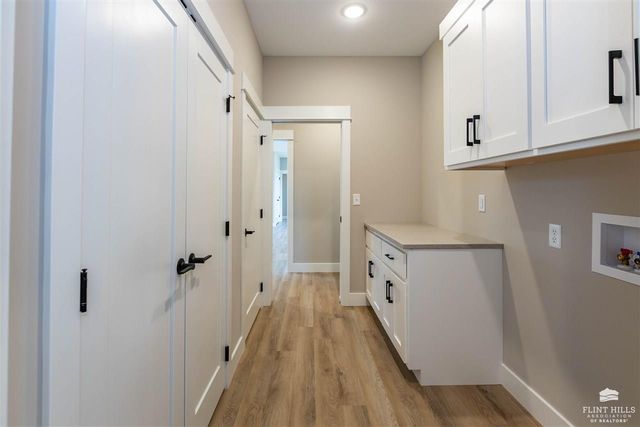 8840 Moonbug Lane, Manhattan, KS 66502