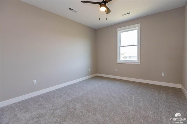 8840 Moonbug Lane, Manhattan, KS 66502
