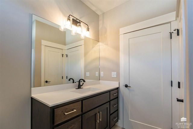 8840 Moonbug Lane, Manhattan, KS 66502
