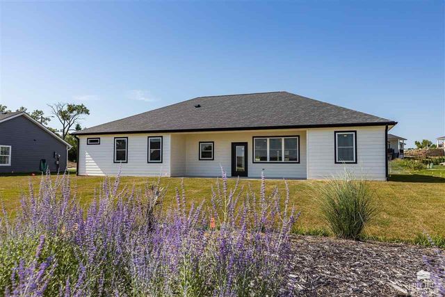 8840 Moonbug Lane, Manhattan, KS 66502