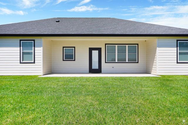8840 Moonbug Lane, Manhattan, KS 66502