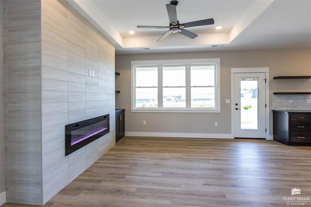 8840 Moonbug Lane, Manhattan, KS 66502