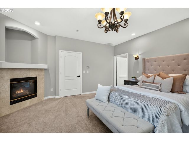 2480 Sw 75TH Ter, Portland, OR 97225