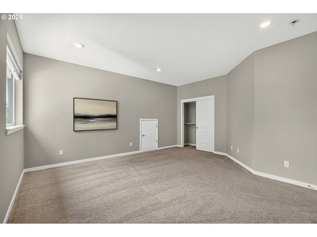 2480 Sw 75TH Ter, Portland, OR 97225