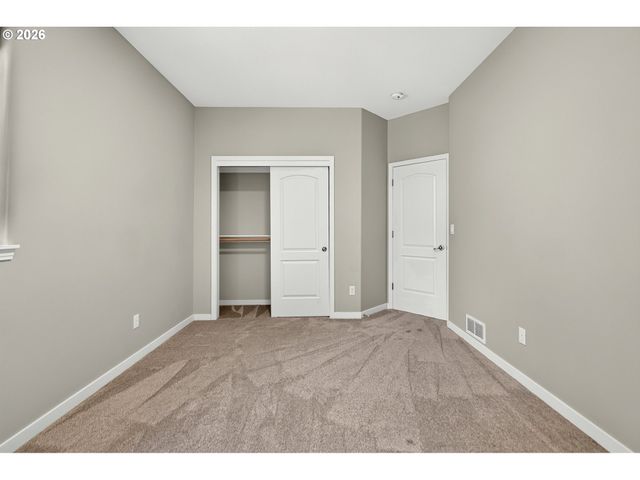 2480 Sw 75TH Ter, Portland, OR 97225