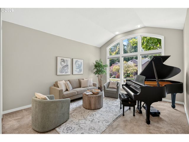 2480 Sw 75TH Ter, Portland, OR 97225