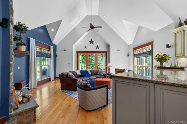 22 Goshen Road, Chester, NY 10918