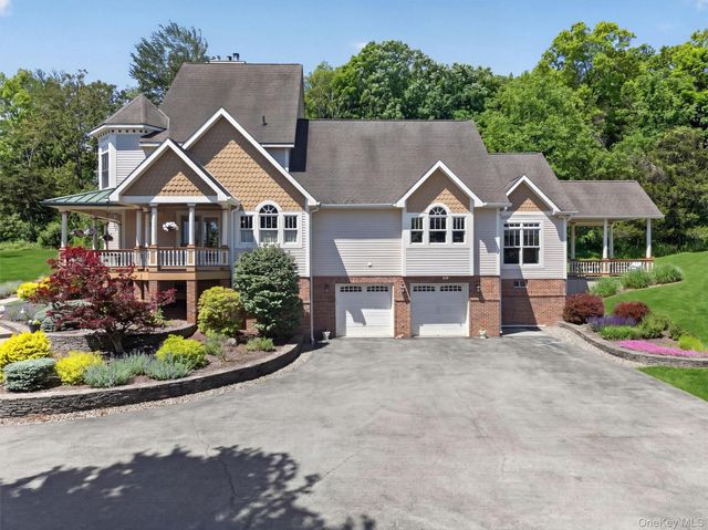 22 Goshen Road, Chester, NY 10918