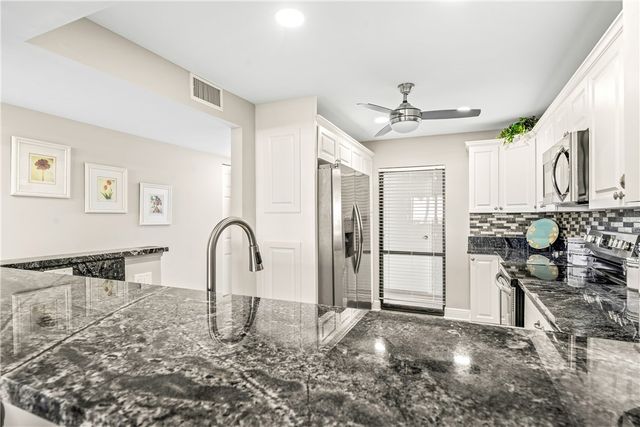4141 Ocean Drive 208, Vero Beach, FL 32963