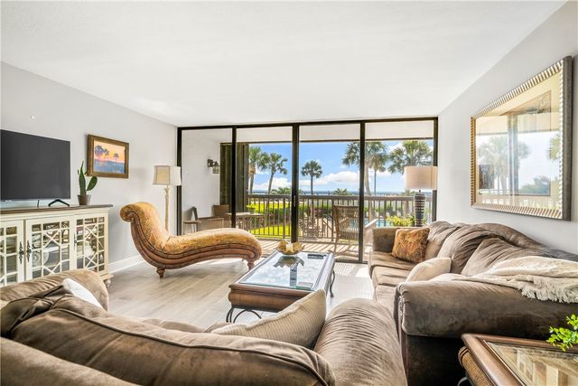 4141 Ocean Drive 208, Vero Beach, FL 32963