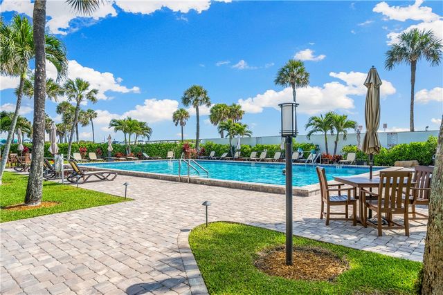 4141 Ocean Drive 208, Vero Beach, FL 32963