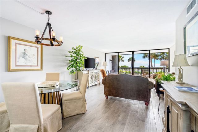 4141 Ocean Drive 208, Vero Beach, FL 32963