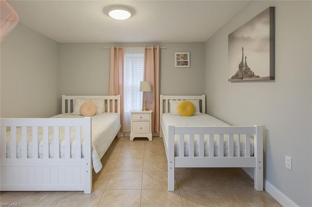 4706 25th AVE SW, Naples, FL 34116