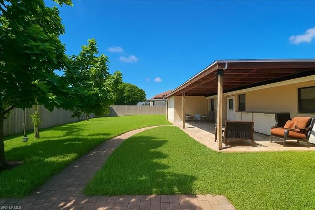 4706 25th AVE SW, Naples, FL 34116