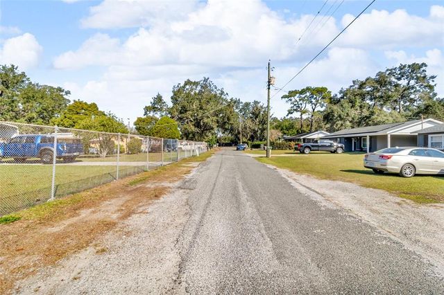 109 SHAREWOOD DRIVE, Valrico, FL 33594