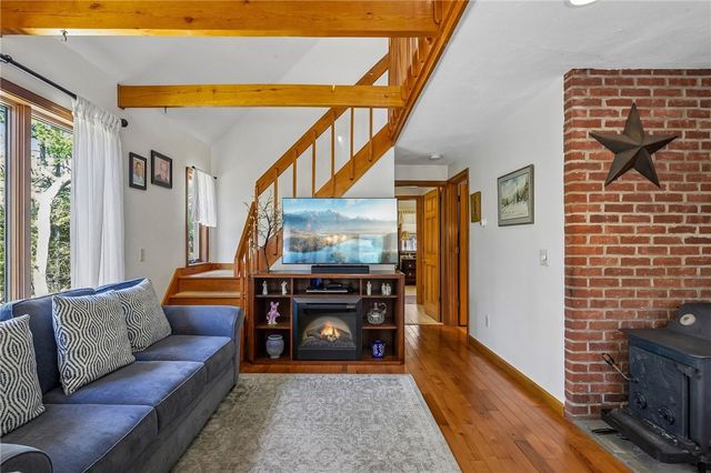 320 Shannock Road, South Kingstown, RI 02879