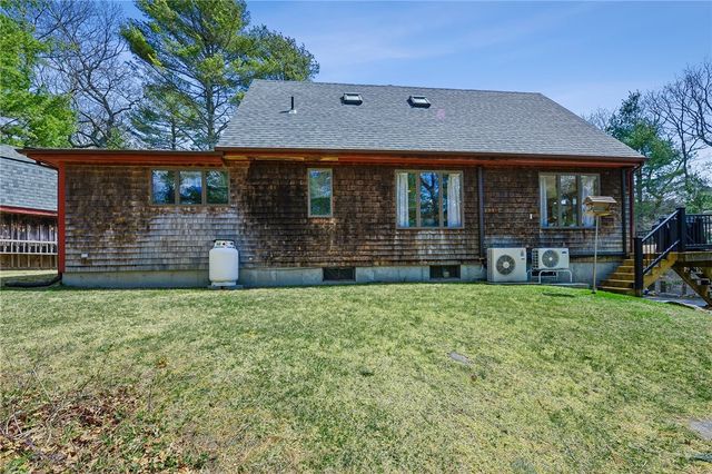 320 Shannock Road, South Kingstown, RI 02879