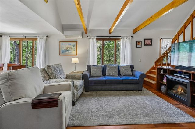 320 Shannock Road, South Kingstown, RI 02879