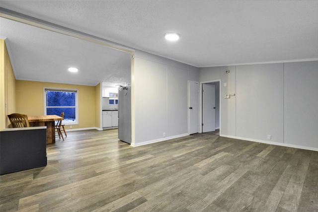 9304 Parkhurst Highway, Addison, MI 49220