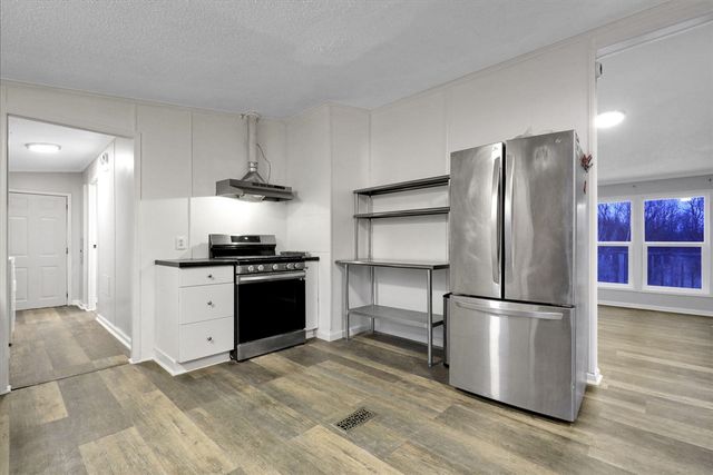 9304 Parkhurst Highway, Addison, MI 49220