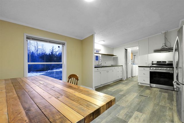 9304 Parkhurst Highway, Addison, MI 49220