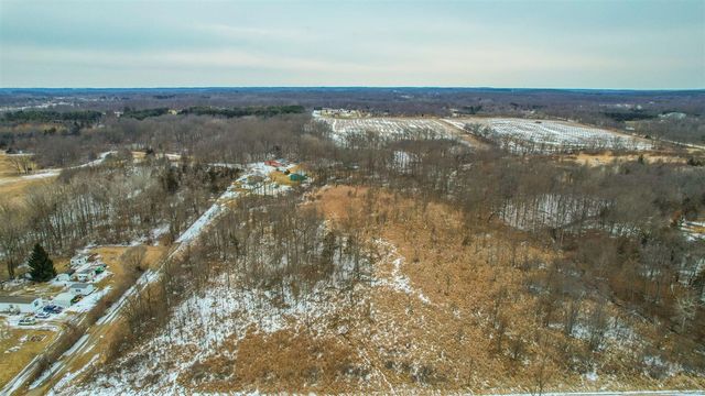 9304 Parkhurst Highway, Addison, MI 49220