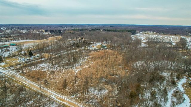 9304 Parkhurst Highway, Addison, MI 49220