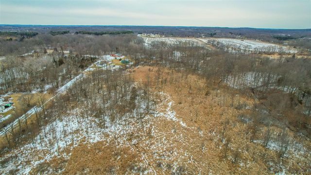 9304 Parkhurst Highway, Addison, MI 49220