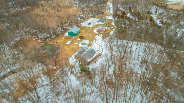 9304 Parkhurst Highway, Addison, MI 49220