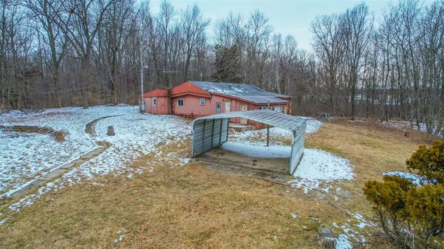 9304 Parkhurst Highway, Addison, MI 49220