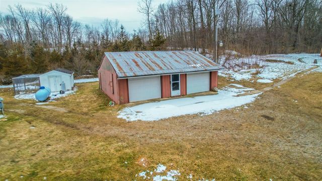 9304 Parkhurst Highway, Addison, MI 49220