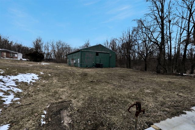 9304 Parkhurst Highway, Addison, MI 49220