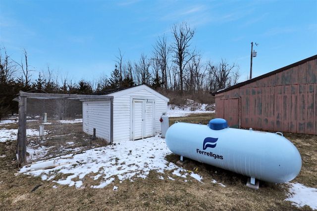 9304 Parkhurst Highway, Addison, MI 49220