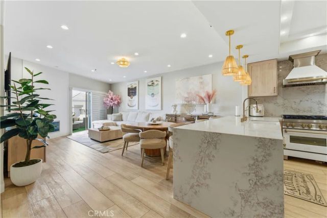 200 Pacific Coast Hwy 418, Huntington Beach, CA 92648