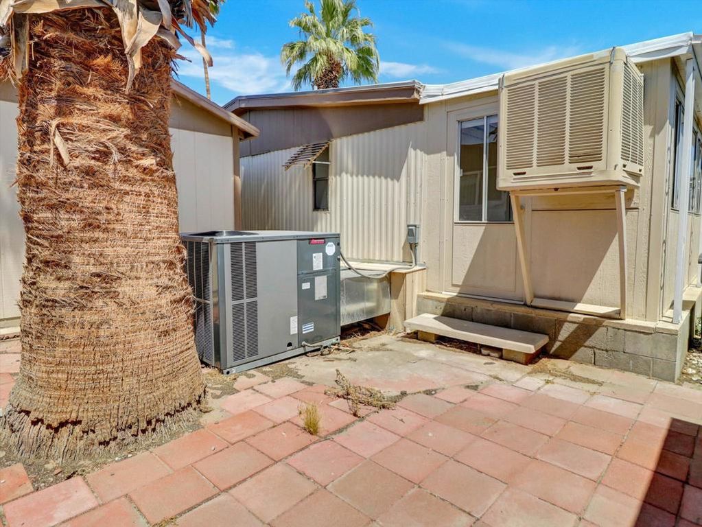 Image 12 of property listing at 51555 Monroe Street 75, Indio, CA 92201