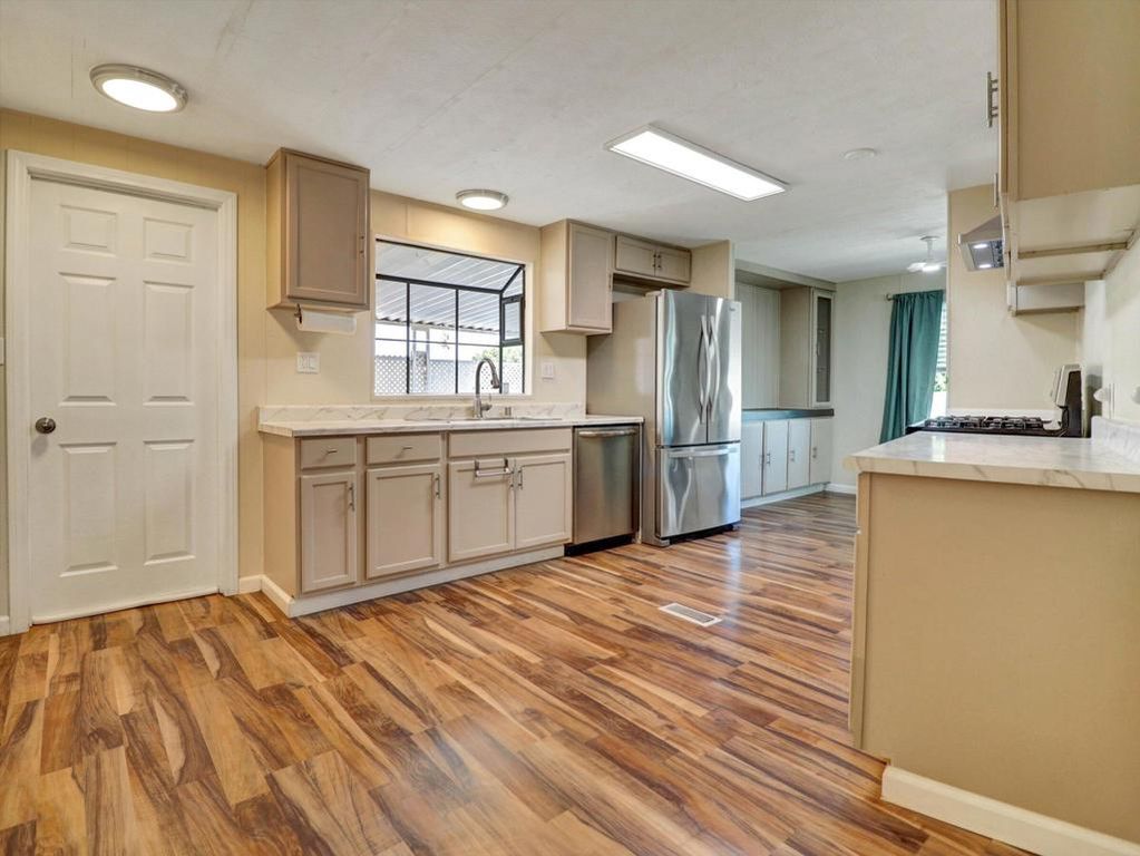 Image 18 of property listing at 51555 Monroe Street 75, Indio, CA 92201