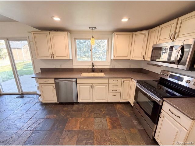 20890 E Sussex Ct, Parker, CO 80138