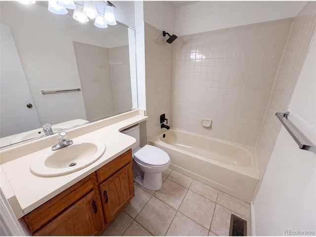 20890 E Sussex Ct, Parker, CO 80138