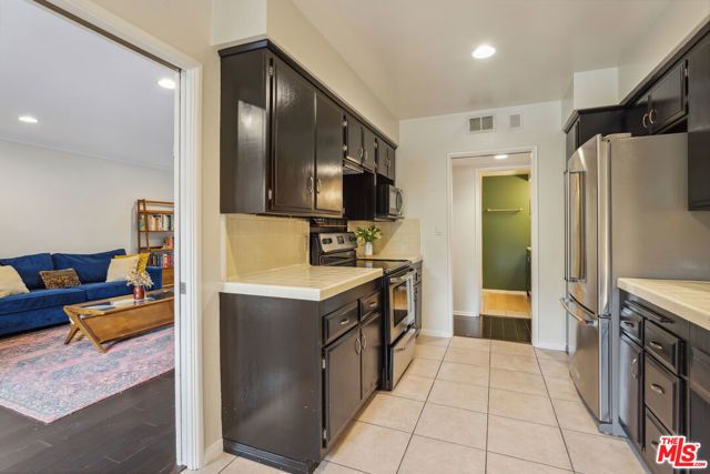 1126 N Central Avenue 112, Glendale, CA 91202