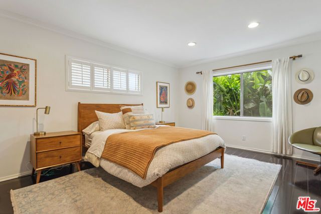 1126 N Central Avenue 112, Glendale, CA 91202