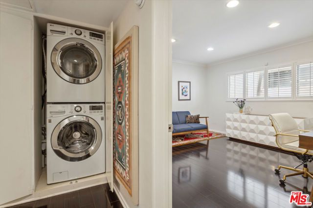 1126 N Central Avenue 112, Glendale, CA 91202